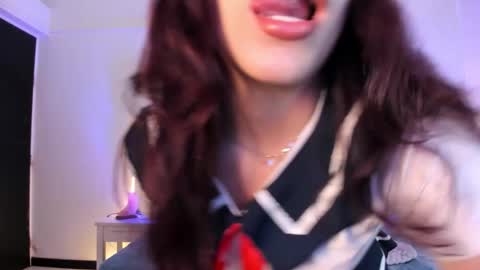 Snapshot of regina_blum chatting on 11/26/25, 12:28 Regina online show from 11/26/25, 12:28