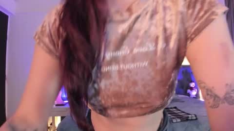 Snapshot of regina_blum chatting on 11/28/25, 12:41 Regina online show from 11/28/25, 12:41