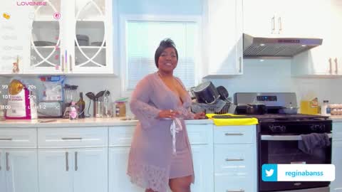 reginabanx online show from 12/14/25, 11:31