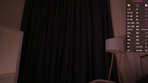 Snapshot of reginajones_ chatting on 02/07/25, 03:01 Regina online show from 02/07/25, 03:01