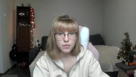Regina online show from 01/02/25, 02:35