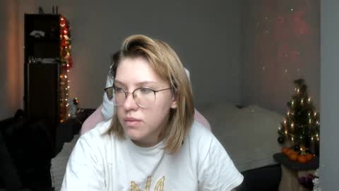 Regina online show from 01/07/25, 03:03
