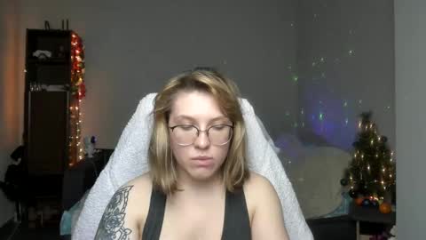 Regina online show from 01/09/25, 02:40