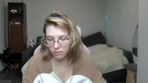 Regina online show from 01/15/25, 03:33