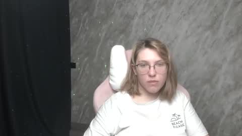 Regina online show from 01/24/25, 01:56