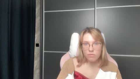 Regina online show from 01/25/25, 02:14