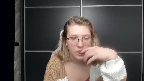 Regina online show from 01/27/25, 02:31