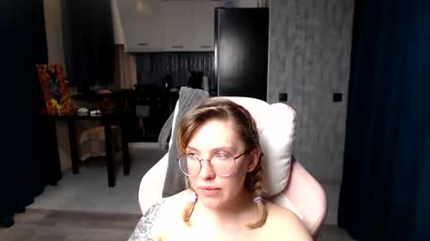 Regina online show from 09/10/25, 12:21