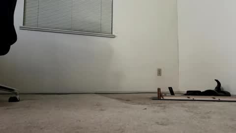 regular03 online show from 10/27/25, 08:18