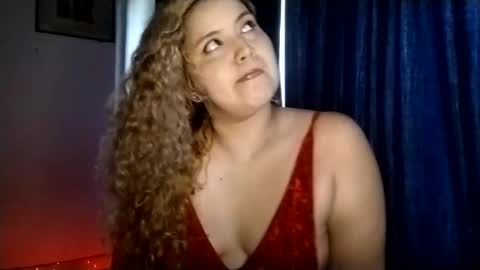 Snapshot of rei_chan26 chatting on 02/15/25, 09:26 Tania Nixx online show from 02/15/25, 09:26