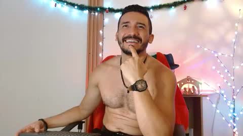 Snapshot of reiko_85_ chatting on 12/22/25, 03:09 REIKO online show from 12/22/25, 03:09