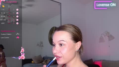 Annie online show from 12/12/24, 09:26
