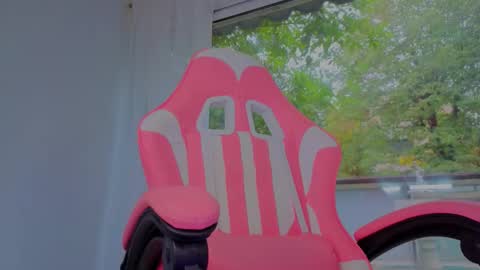 Snapshot of reina_cummings chatting on 09/29/25, 05:56 reina cummings online show from 09/29/25, 05:56