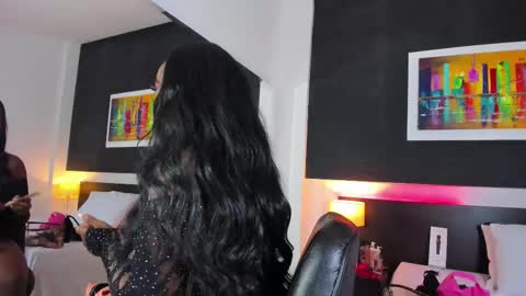 Miah online show from 09/19/25, 03:52