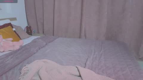 Snapshot of relax_time_ chatting on 09/27/25, 01:38 Anna online show from 09/27/25, 01:38