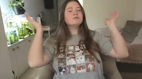 Snapshot of remirann_ chatting on 11/10/25, 12:26 Ann OF - remirann21 online show from 11/10/25, 12:26