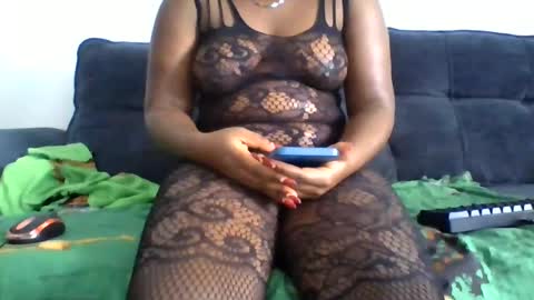 Remmy luna online show from 06/17/26, 11:45