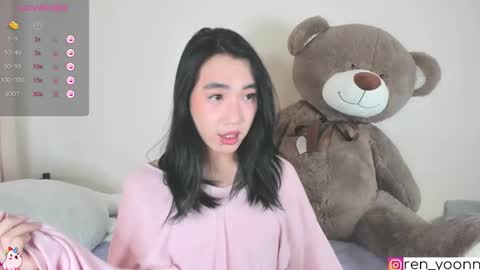 Ren online show from 10/19/25, 08:59