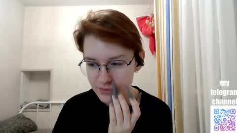 Snapshot of renaeblaski chatting on 02/08/26, 05:49 Claire online show from 02/08/26, 05:49