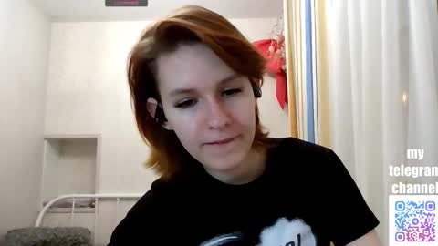 Snapshot of renaeblaski chatting on 02/10/26, 05:17 Claire online show from 02/10/26, 05:17
