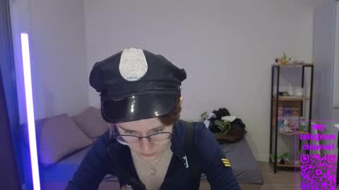 Snapshot of renaeblaski chatting on 04/02/26, 05:32 Claire online show from 04/02/26, 05:32