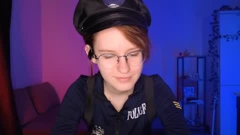 Snapshot of renaeblaski chatting on 04/16/26, 06:19 Claire online show from 04/16/26, 06:19