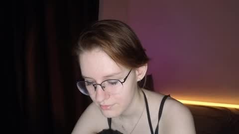 Snapshot of renaeblaski chatting on 05/14/26, 07:09 Claire online show from 05/14/26, 07:09