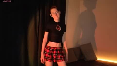 Snapshot of renaeblaski chatting on 05/31/26, 03:52 Claire online show from 05/31/26, 03:52