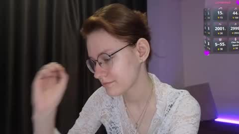 Snapshot of renaeblaski chatting on 06/04/26, 06:47 Claire online show from 06/04/26, 06:47