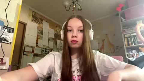 Annabel online show from 06/04/26, 08:20