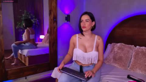 Renata online show from 04/18/26, 10:52