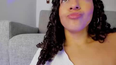 Renata 3 online show from 02/18/25, 02:49