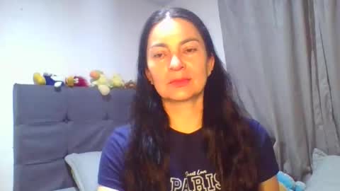 renata_hot1 online show from 05/03/26, 12:49