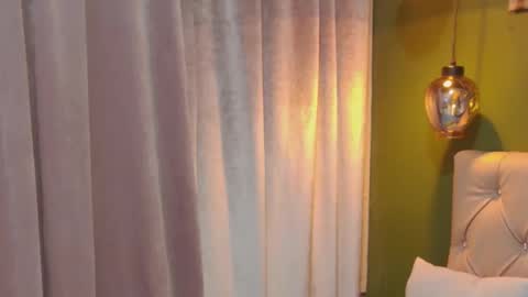 Snapshot of renata_milf_ chatting on 09/21/25, 11:45 renata_milf_ online show from 09/21/25, 11:45