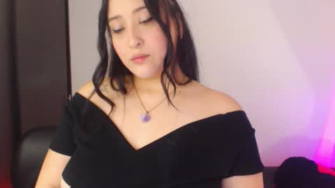    online show from 11/21/25, 03:16