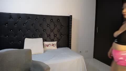 Renata Salinas online show from 05/11/26, 11:49