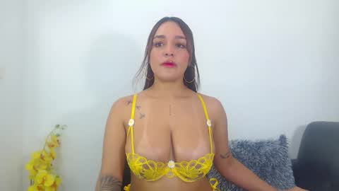 renatabrownn28 online show from 03/15/26, 05:13