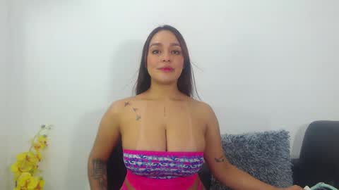 renatabrownn28 online show from 04/08/26, 06:57