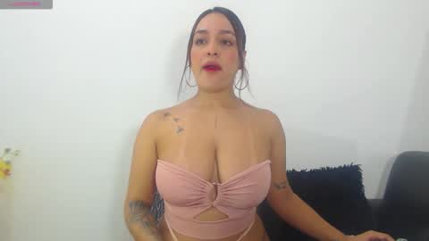 renatabrownn28 online show from 05/03/26, 09:37