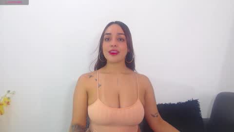 renatabrownn28 online show from 05/05/26, 05:43