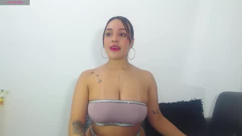 renatabrownn28 online show from 05/08/26, 08:41