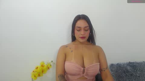 renatabrownn28 online show from 06/10/26, 03:39