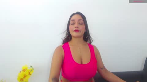 renatabrownn28 online show from 06/19/26, 04:17