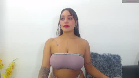 renatabrownn28 online show from 07/04/26, 04:29