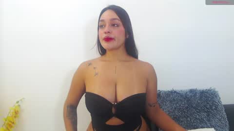 renatabrownn28 online show from 07/25/26, 07:17