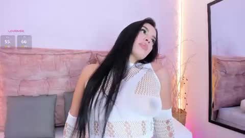 Snapshot of renatajhonson chatting on 06/10/26, 10:19 Renata online show from 06/10/26, 10:19