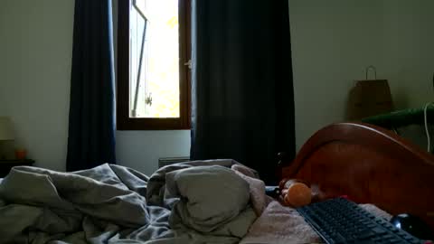 Snapshot of renattabigboobs chatting on 09/18/25, 08:27 Renatta online show from 09/18/25, 08:27