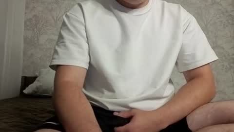 Snapshot of rendy_wendy chatting on 11/17/25, 05:30 Dipper online show from 11/17/25, 05:30