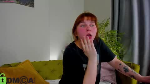 Snapshot of rene_shine chatting on 11/30/25, 05:39 rene_shine online show from 11/30/25, 05:39