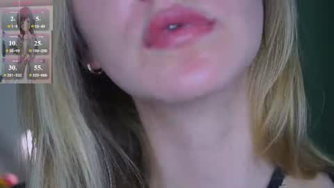 Snapshot of renecatino chatting on 06/10/26, 01:21 Emma online show from 06/10/26, 01:21